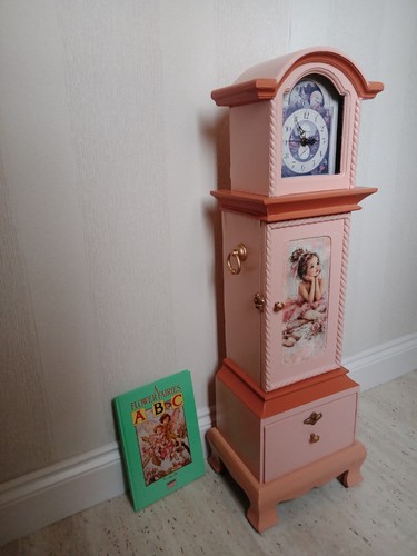 Charming vintage style - charming, vintage-style